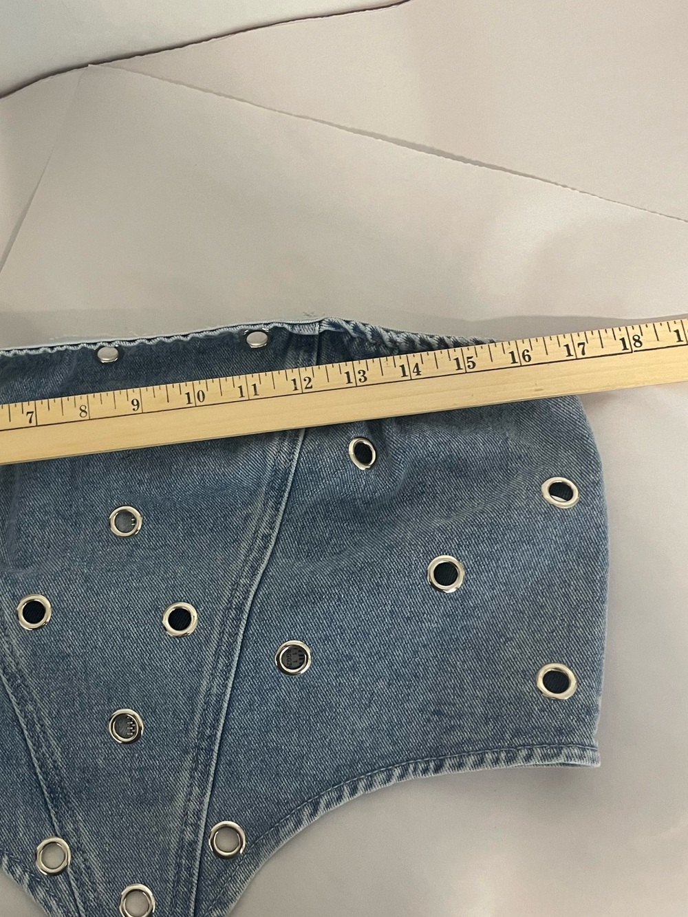 Nasty Gal Eyelet Denim Tube Top 12 Blue Jean Grommet Crop NWT - Picture 10 of 11